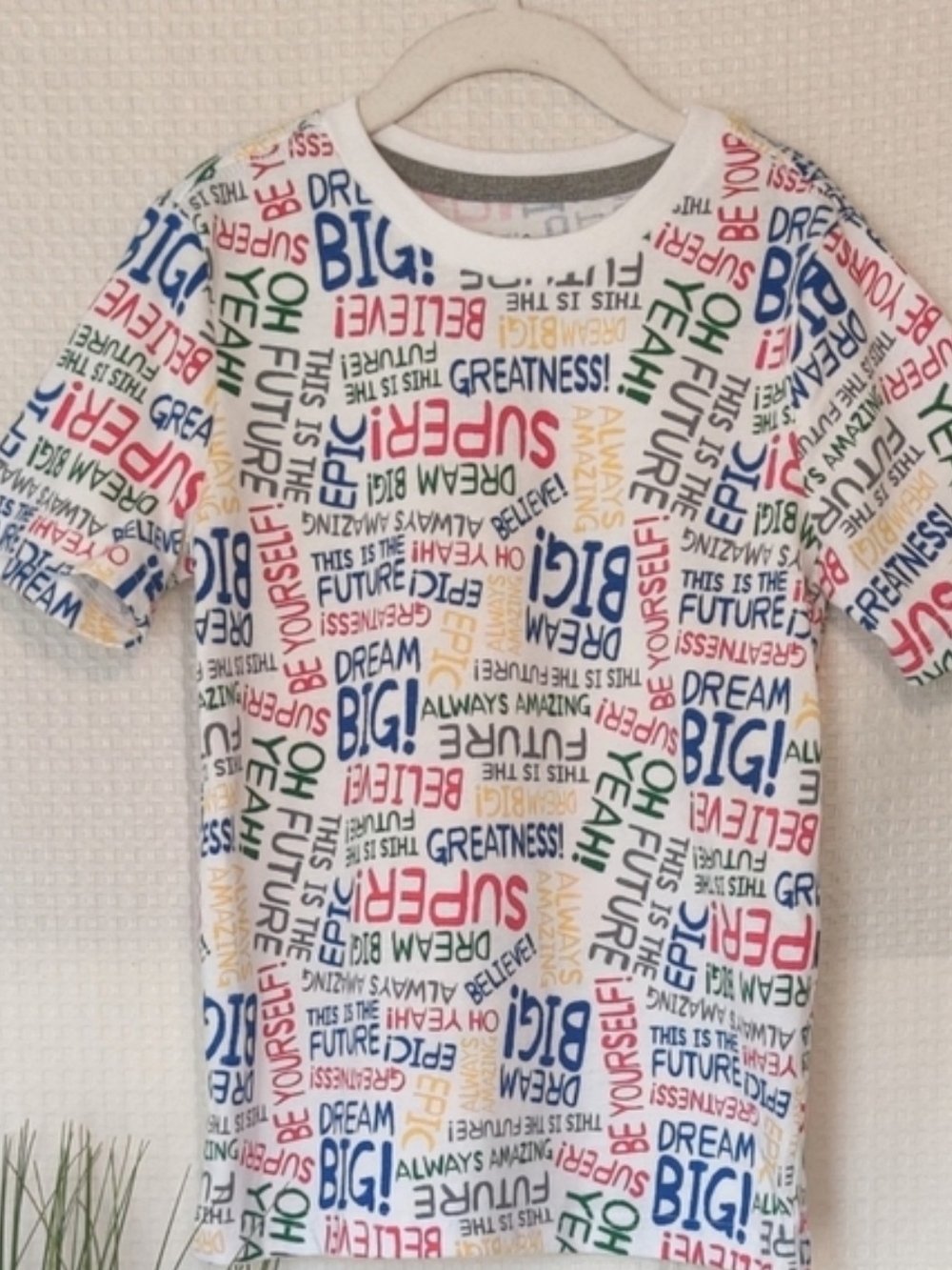 365 Kids Garanimals Boys T-shirt with Positive Words Allover Print Size 7💰